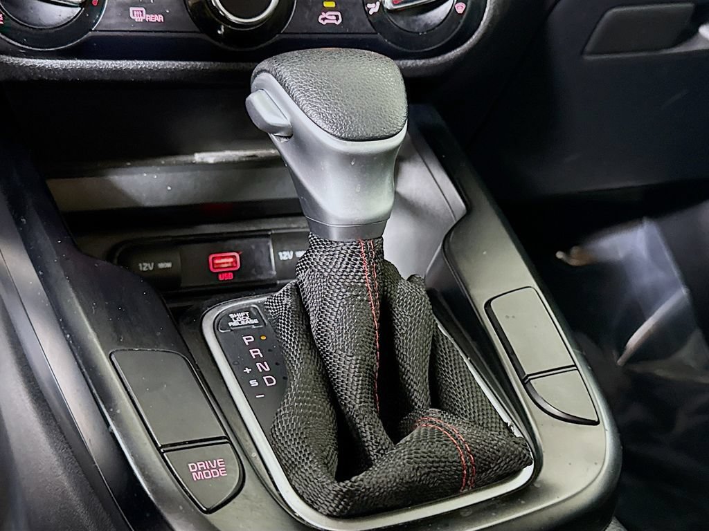 Used 2020 Kia Soul LX FWD image 8