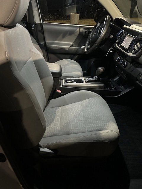 Used 2017 Toyota Tacoma SR5 image 5