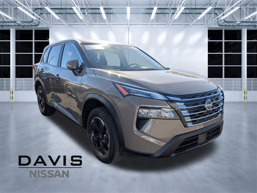 Used 2025 Nissan Rogue SV