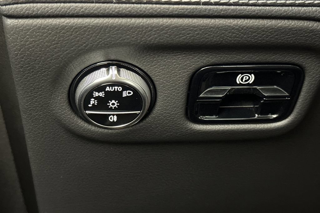 Certified 2023 Mercedes-Benz EQE 350+ SUV image 34