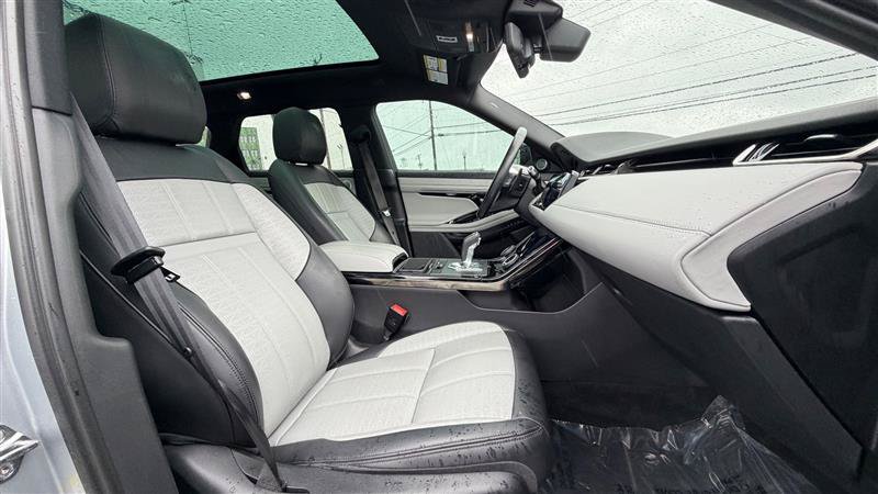 Used 2020 Land Rover Range Rover Evoque R-Dynamic HSE AWD/4WD image 34