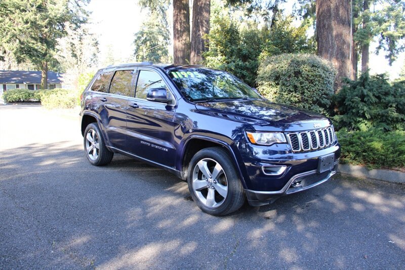 Used 2018 Jeep Grand Cherokee Limited AWD/4WD image 2