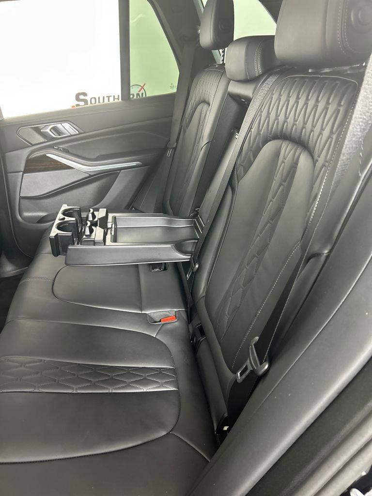 Used 2025 BMW X5 xDrive50e image 15
