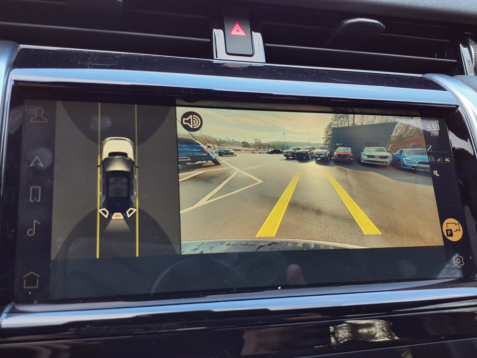 Used 2023 Land Rover Discovery Sport SE R-Dynamic image 20