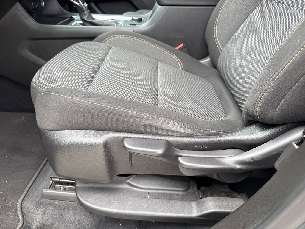 Used 2021 Chevrolet Traverse LS FWD image 10