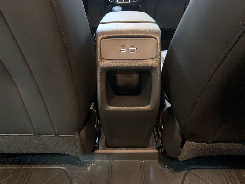 Used 2025 Chevrolet Trax RS w/ Sunroof Package image 14