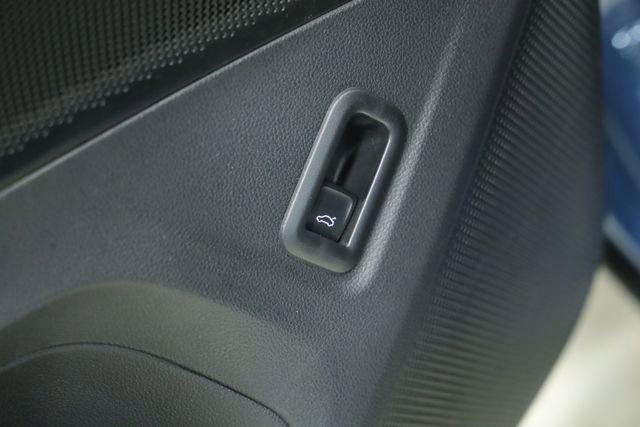 New 2026 Volkswagen Tiguan SE R-Line image 33