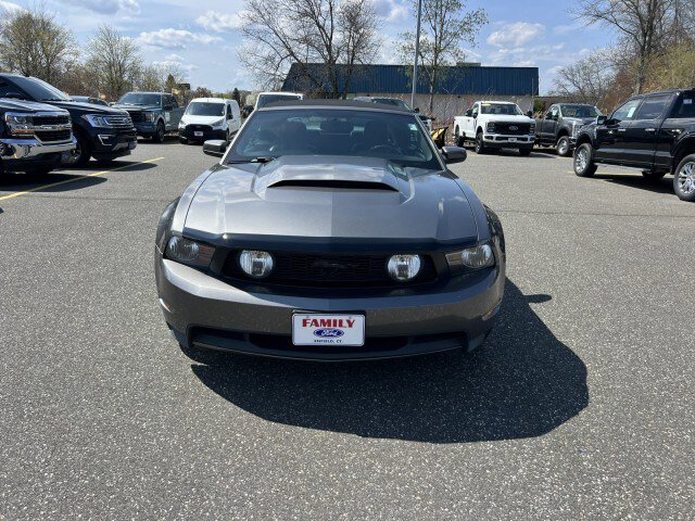 Used 2010 Ford Mustang GT Premium RWD video 2