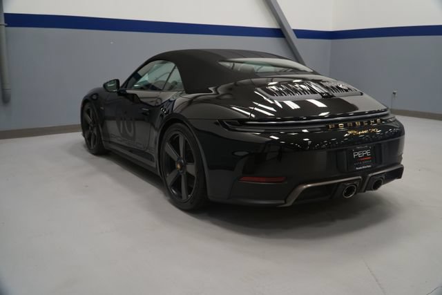 New 2026 Porsche 911 GTS RWD image 3