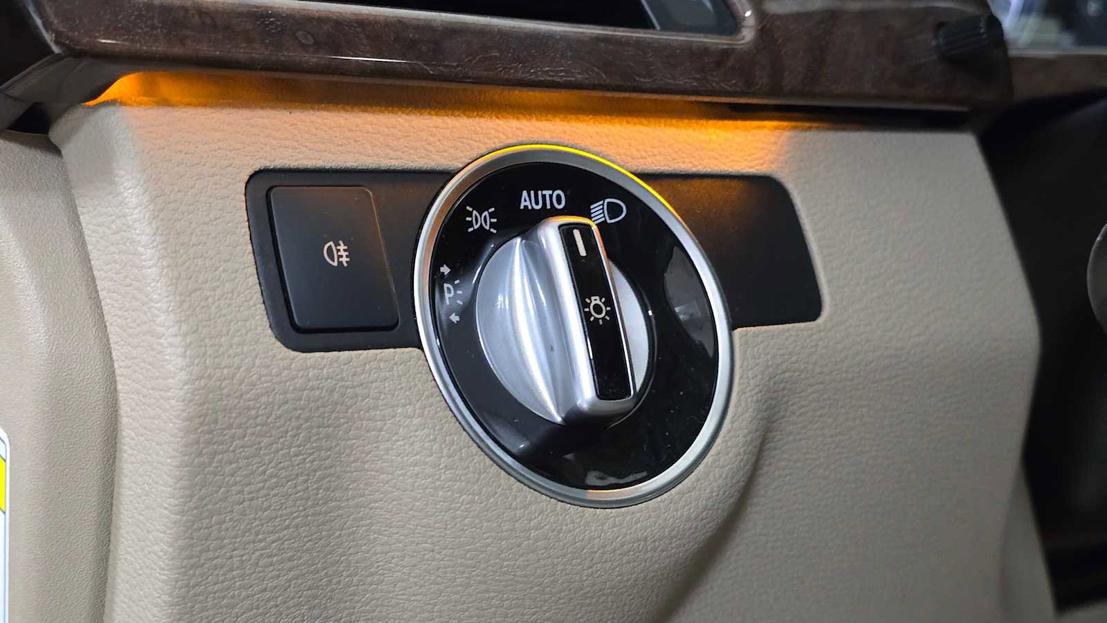 Used 2012 Mercedes-Benz E 350 Sedan image 25