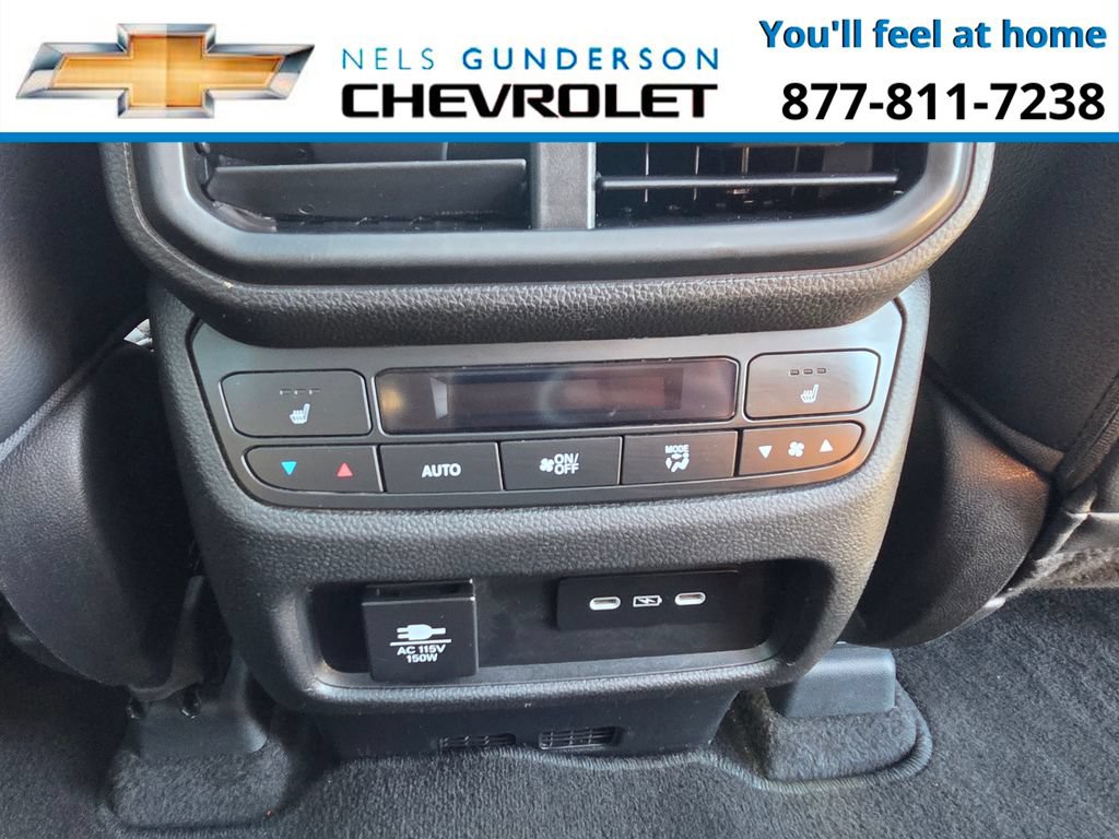 Used 2025 Honda Pilot Elite image 14