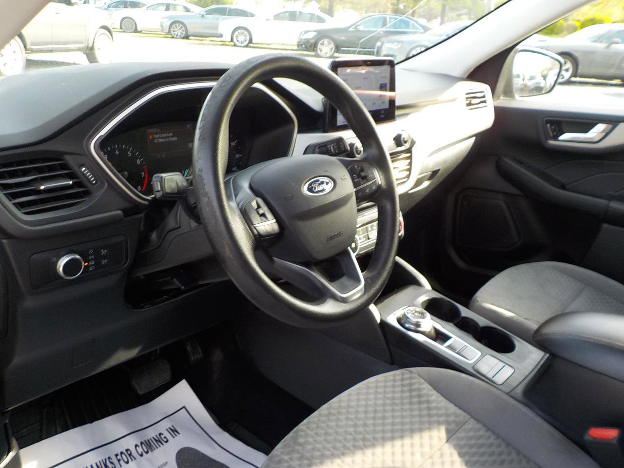 Used 2021 Ford Escape SE w/ SE Sport Appearance Package image 10