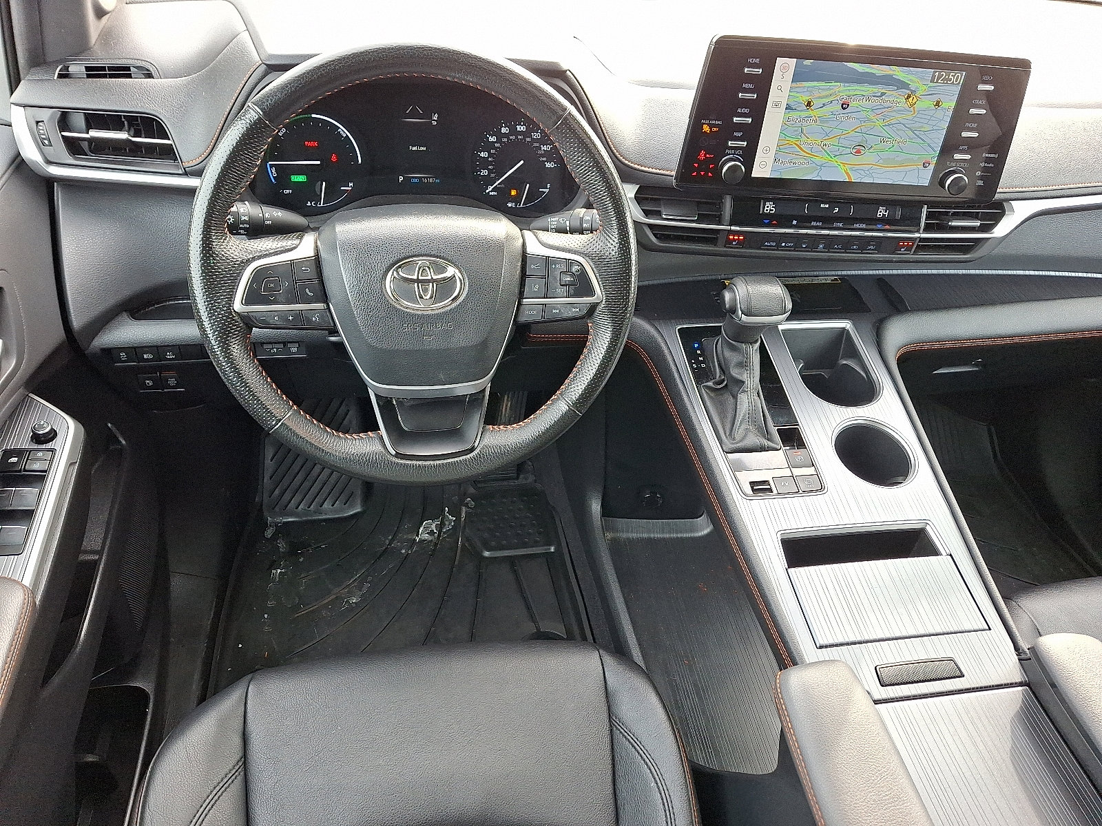 Certified 2024 Toyota Sienna XSE w/ XSE Plus Package image 12