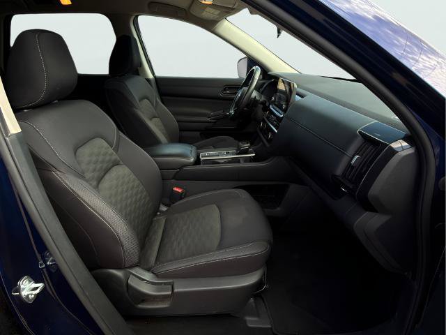 Certified 2023 Nissan Pathfinder SV FWD image 14