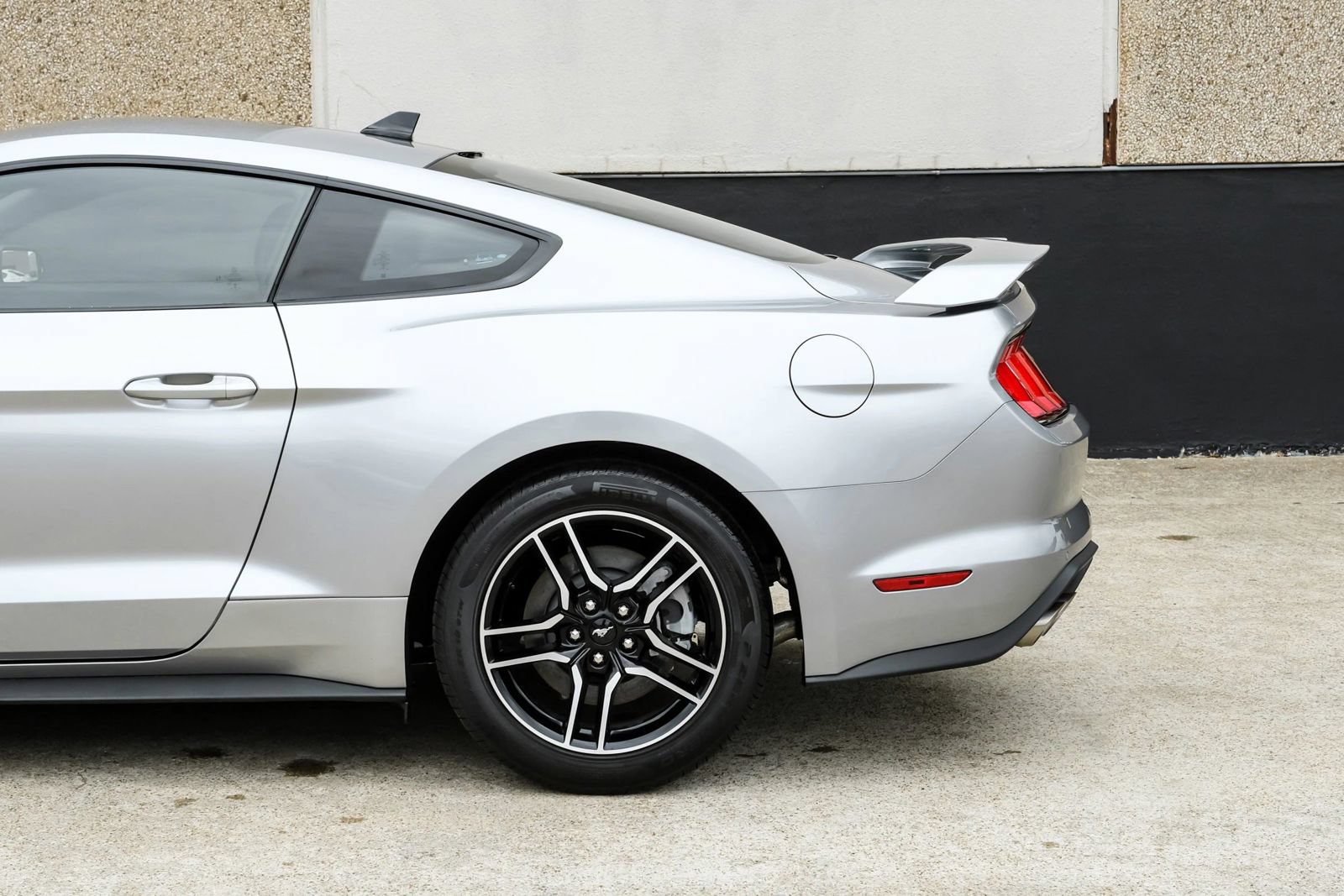 Used 2022 Ford Mustang GT RWD image 20
