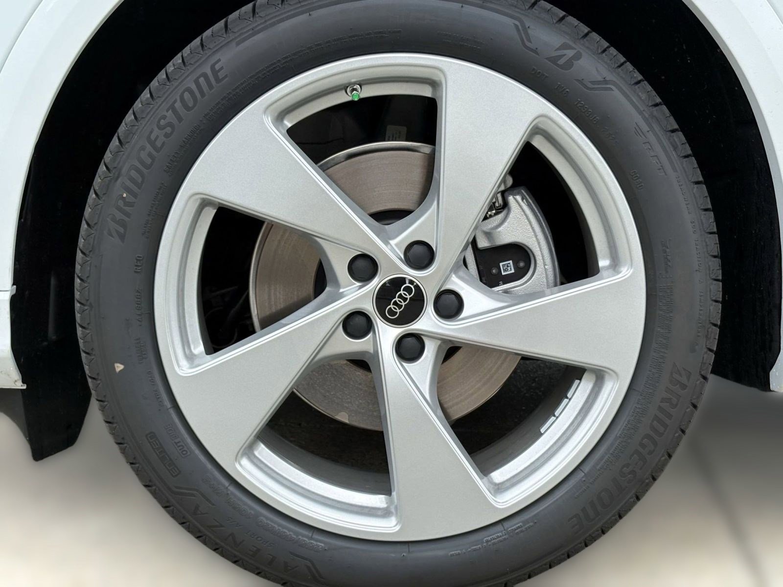 New 2025 Audi Q5 Prestige image 11