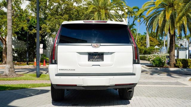 Used 2019 Cadillac Escalade ESV Premium Luxury image 22