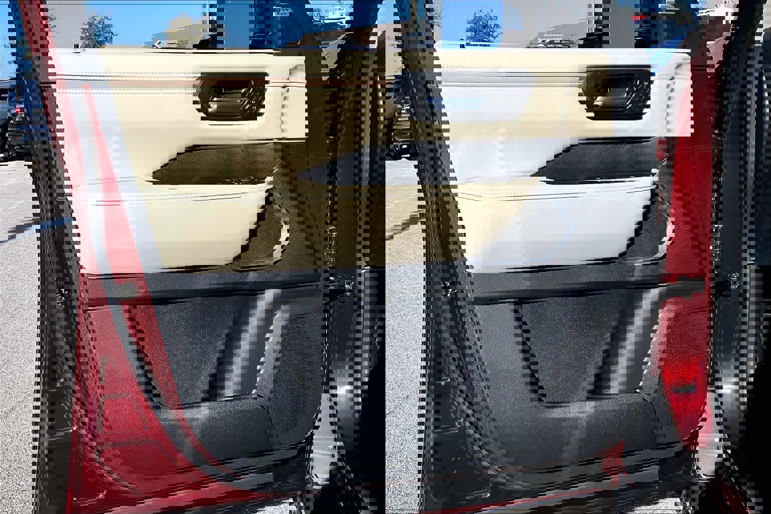 New 2026 Nissan Armada Platinum image 10