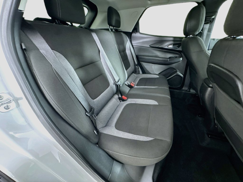 Used 2025 Chevrolet TrailBlazer LT FWD image 25