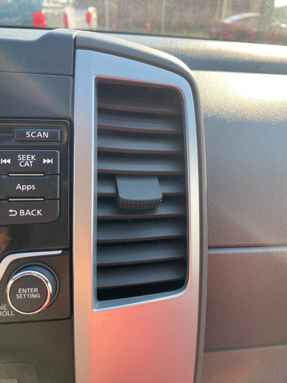 Used 2016 Nissan Frontier SV image 26