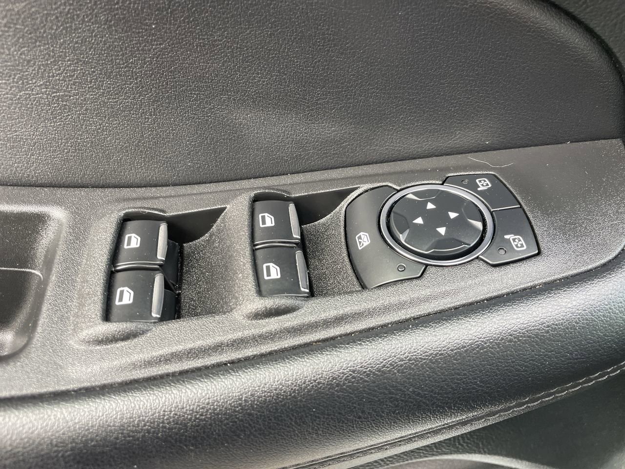 Certified 2023 Ford Edge SEL AWD/4WD image 17
