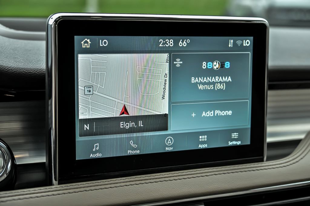 Used 2022 Lincoln Corsair AWD w/ Premium Package image 23