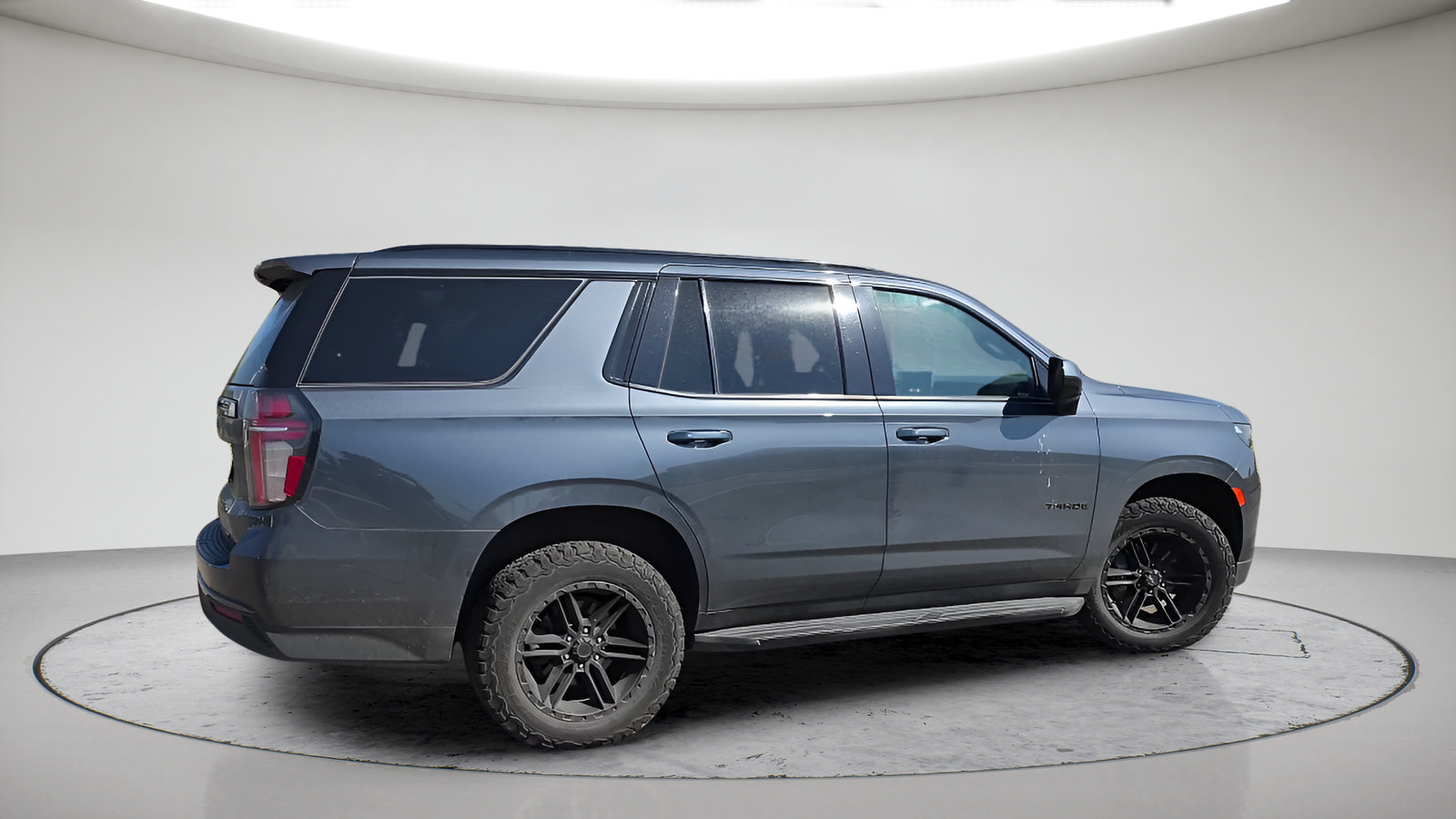 Used 2021 Chevrolet Tahoe RST w/ Rear Media and Nav Package AWD/4WD image 6