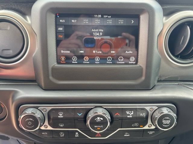 Used 2023 Jeep Wrangler Sport AWD/4WD image 16