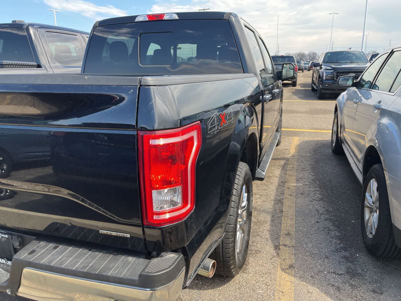Used 2016 Ford F150 XLT w/ Equipment Group 302A Luxury image 14