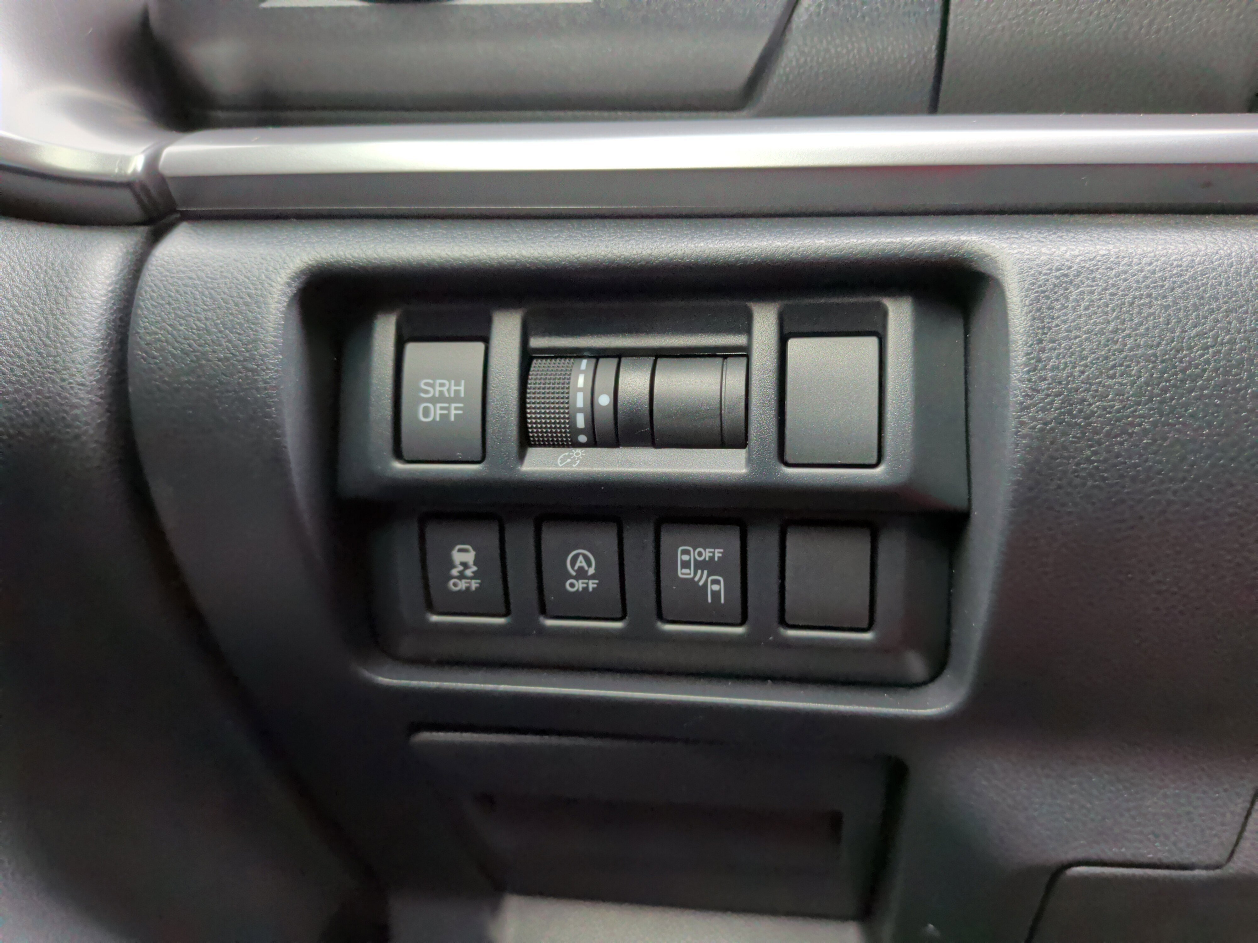 Used 2020 Subaru Crosstrek 2.0i Limited image 11