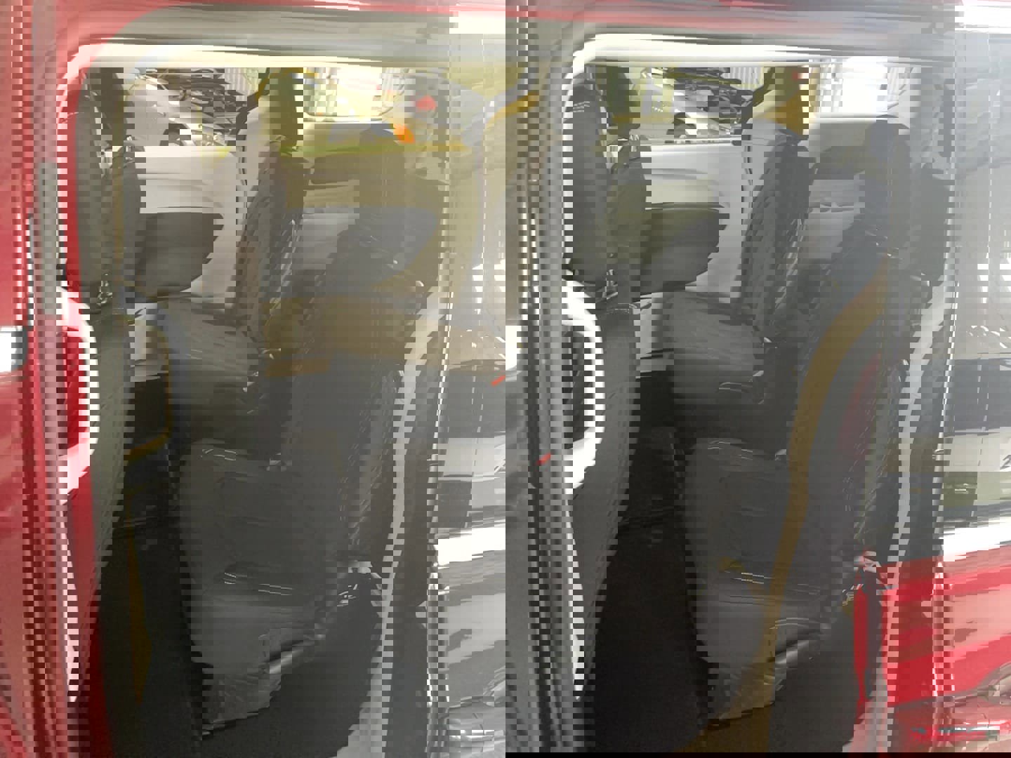 Used 2022 Chrysler Voyager LX image 24