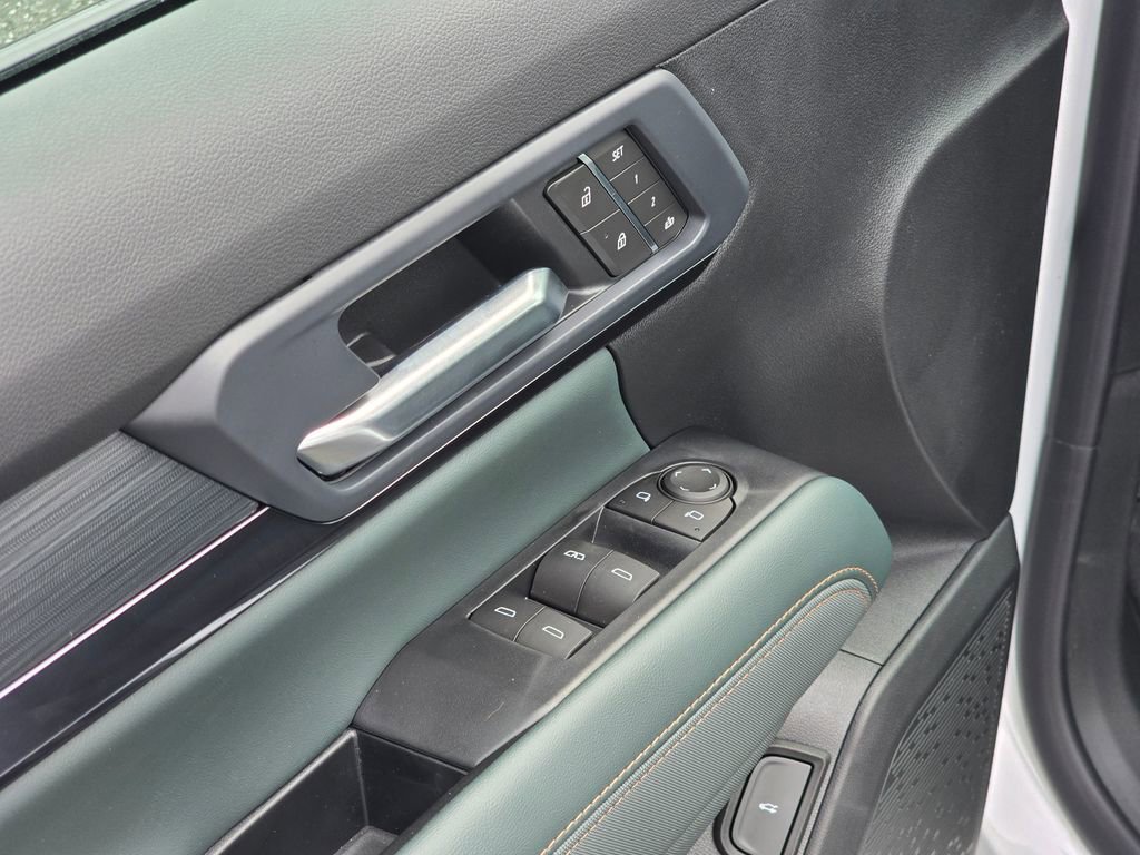 New 2026 GMC Terrain AT4 w/ Convenience Package III image 37