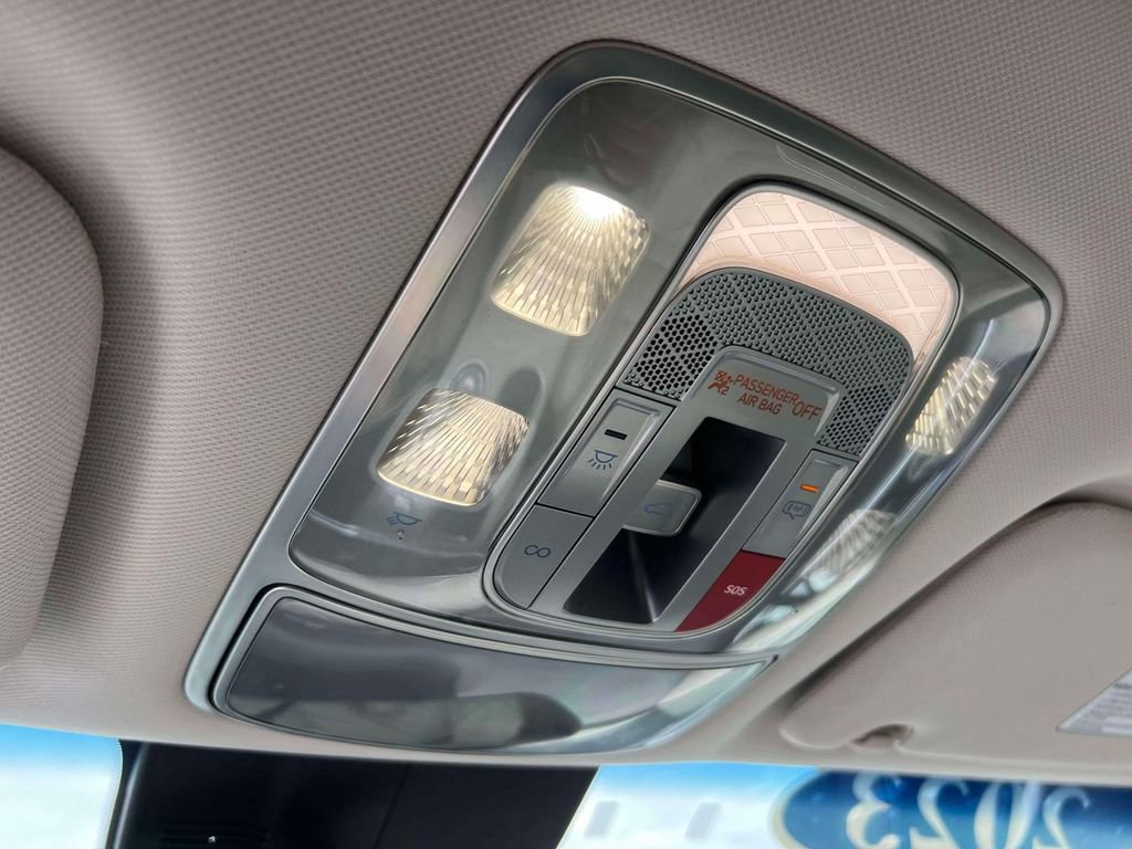 Certified 2023 Genesis GV70 2.5T Select w/ Select Package image 34