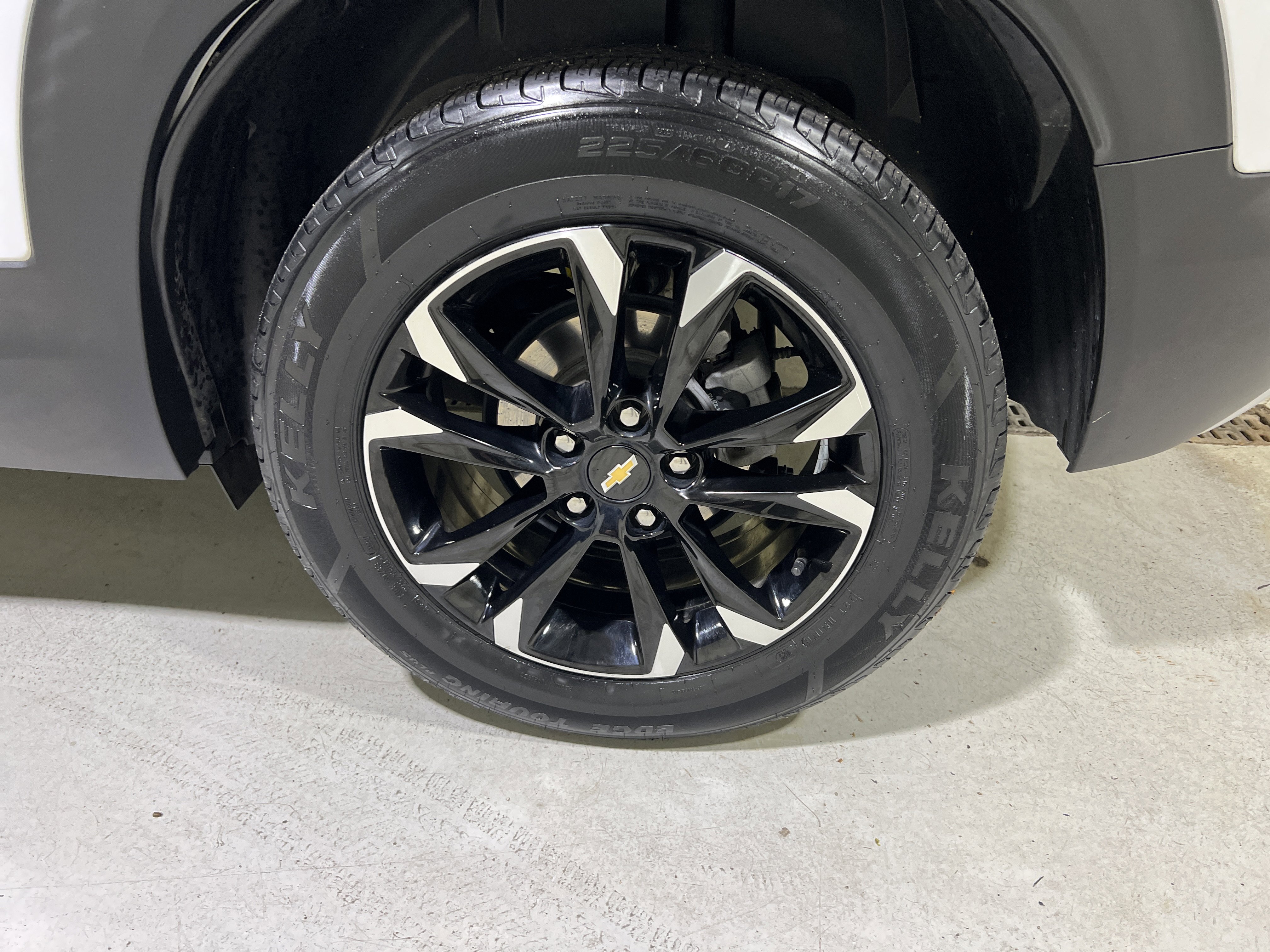 Used 2023 Chevrolet TrailBlazer LT w/ Convenience Package AWD/4WD image 13