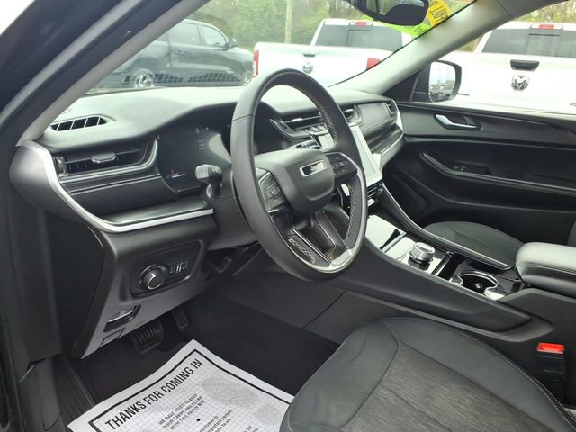 Certified 2023 Jeep Grand Cherokee L Laredo w/ Luxury Tech Group I AWD/4WD image 16