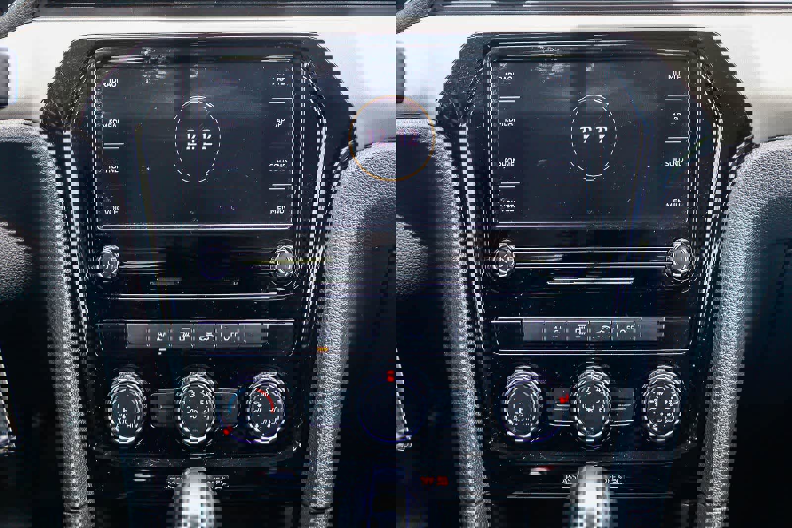 Used 2021 Volkswagen Passat 2.0T S image 13