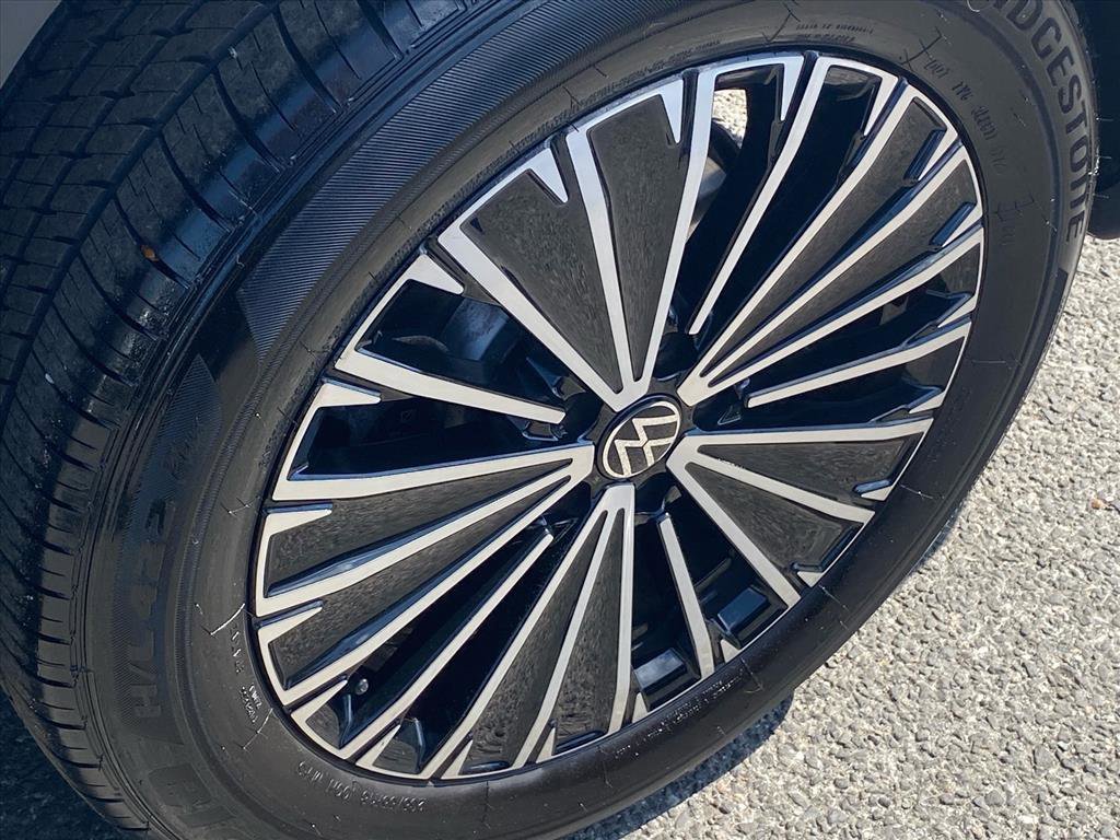 Used 2025 Volkswagen Tiguan S AWD/4WD image 19