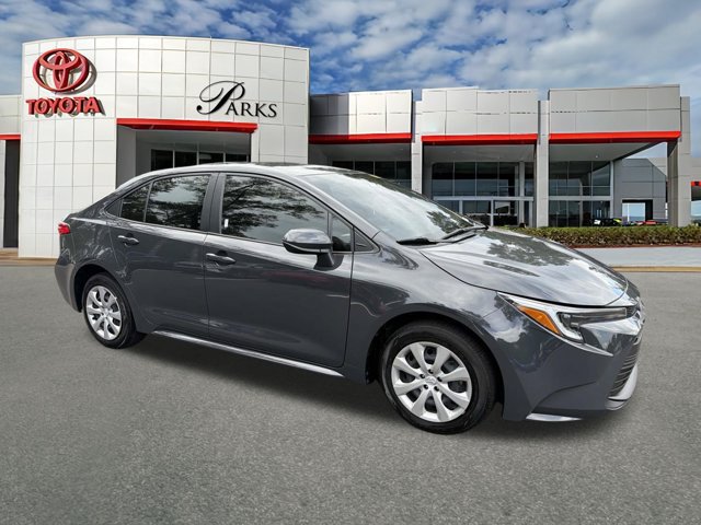 Certified 2025 Toyota Corolla LE FWD image 1