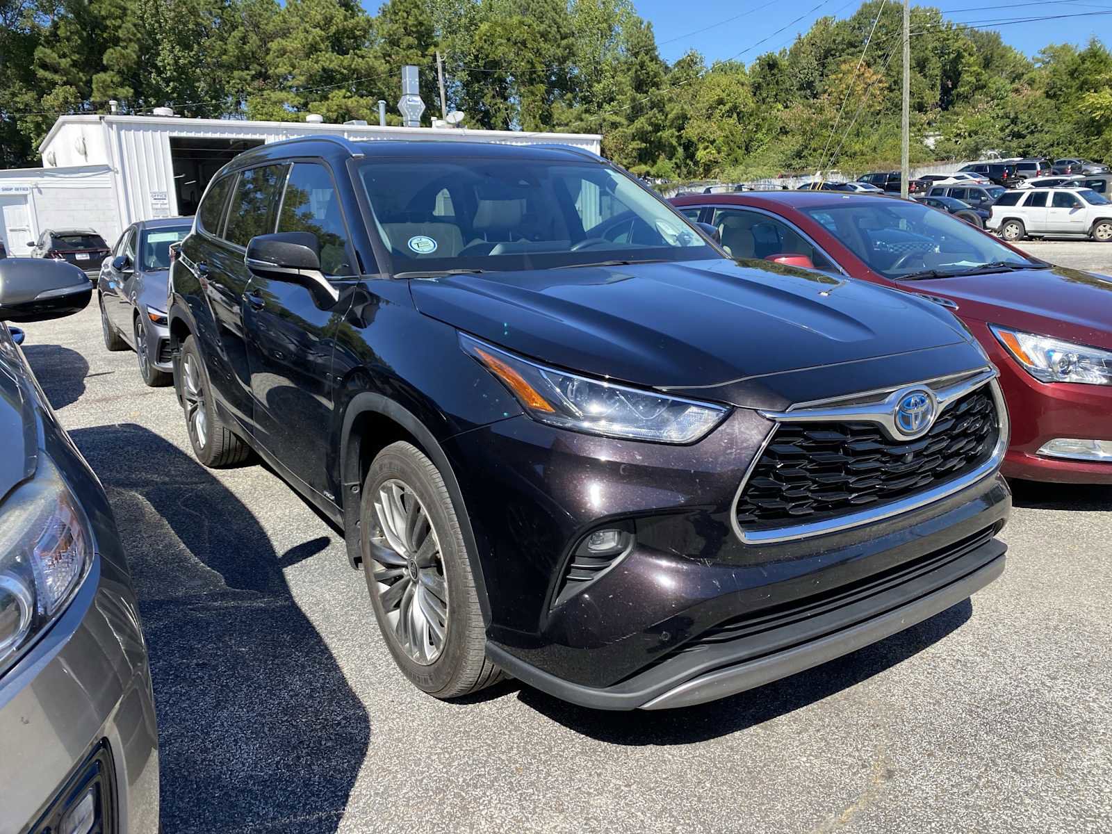 Used 2022 Toyota Highlander Platinum image 1