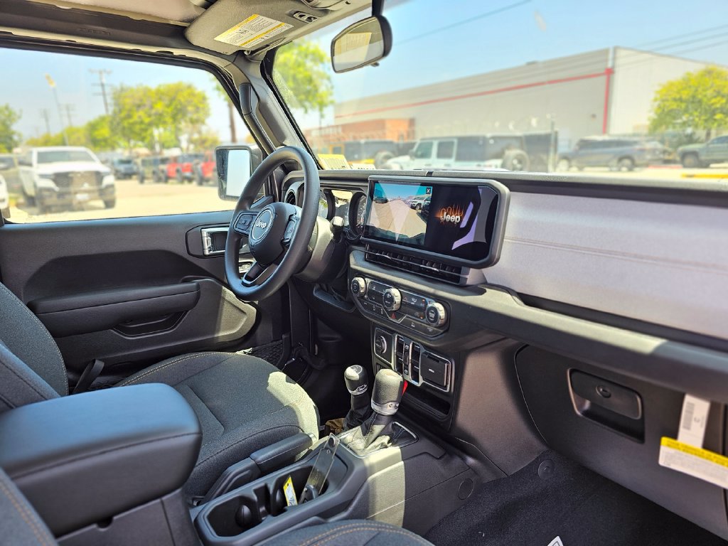 New 2026 Jeep Gladiator Sport AWD/4WD image 26