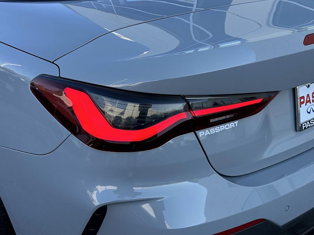 Used 2023 BMW 430i 430i w/ M Sport Package image 9