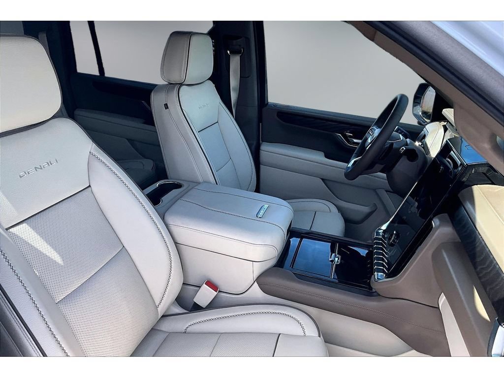 New 2026 GMC Yukon XL Denali AWD/4WD image 10