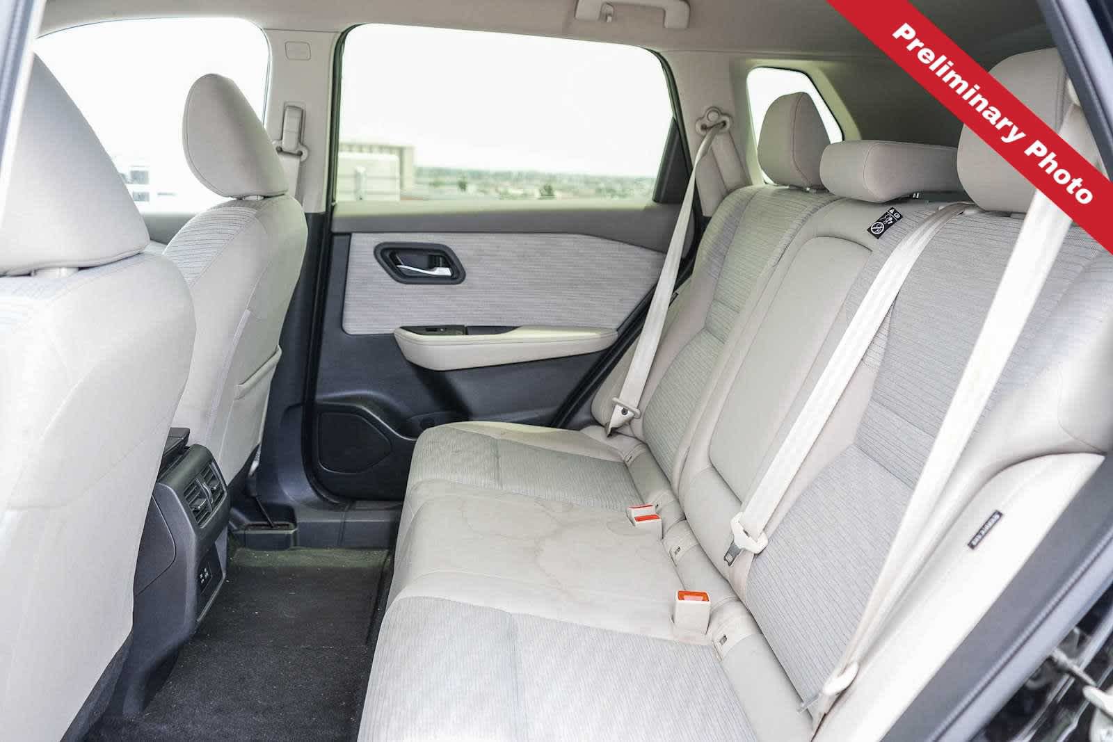 Used 2023 Nissan Rogue SV FWD image 13