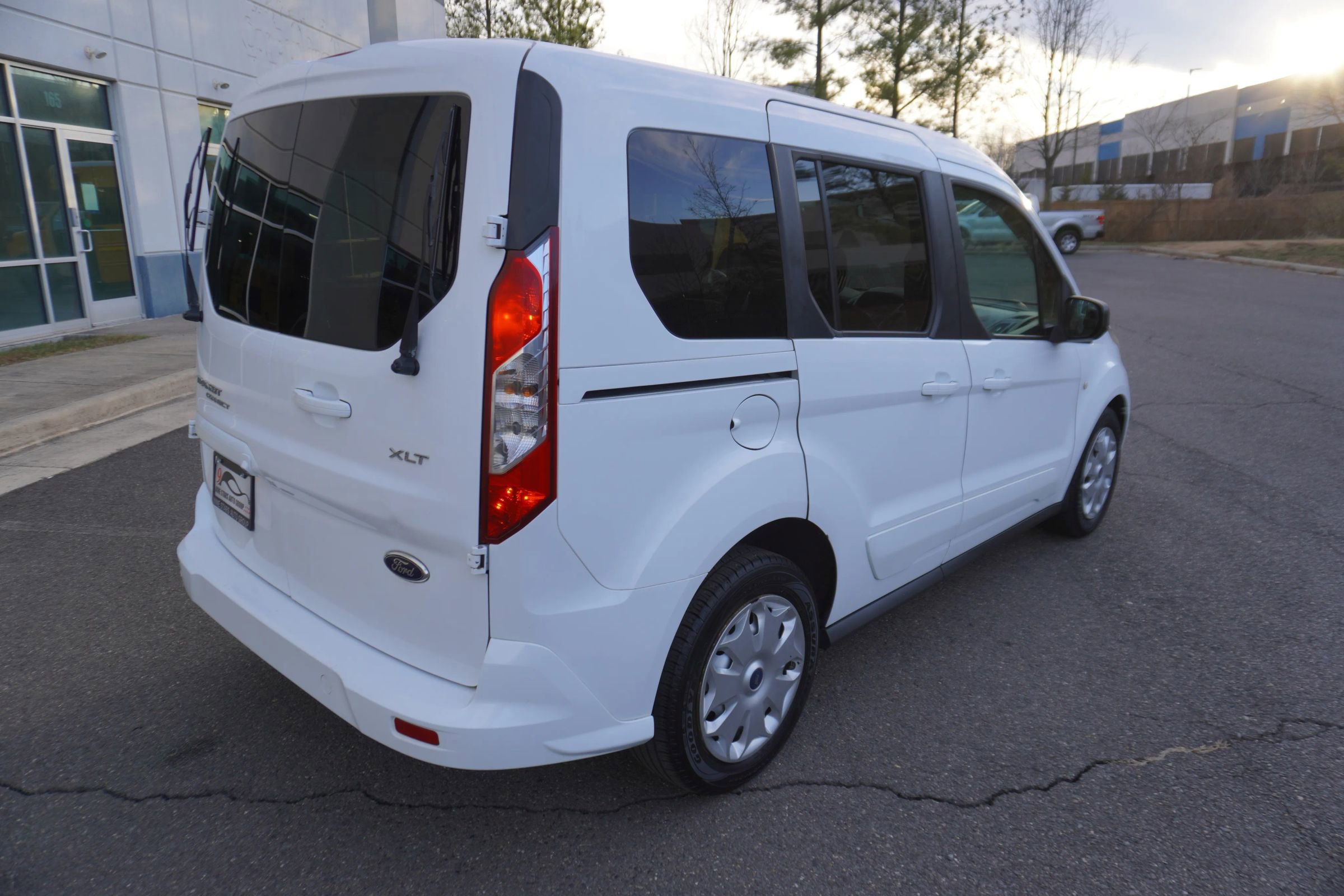Used 2014 Ford Transit Connect XLT image 7