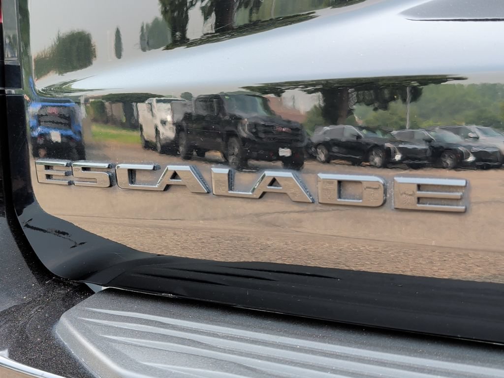 Used 2021 Cadillac Escalade Premium Luxury AWD/4WD image 41