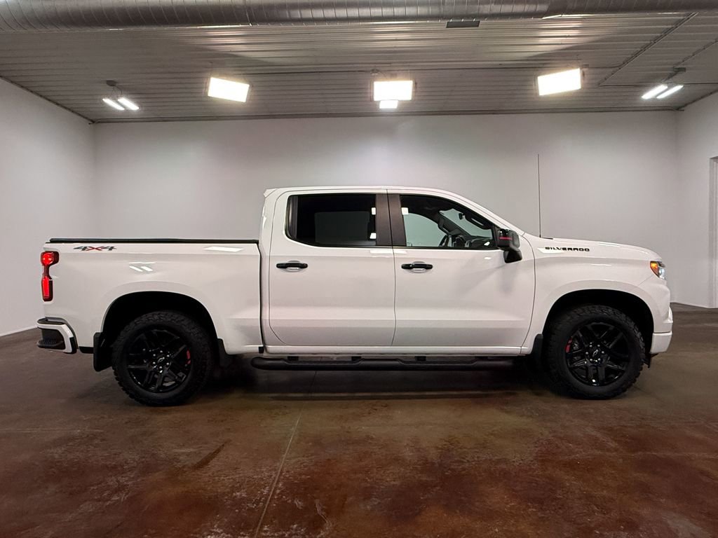 Used 2024 Chevrolet Silverado 1500 RST w/ Redline Edition AWD/4WD image 23