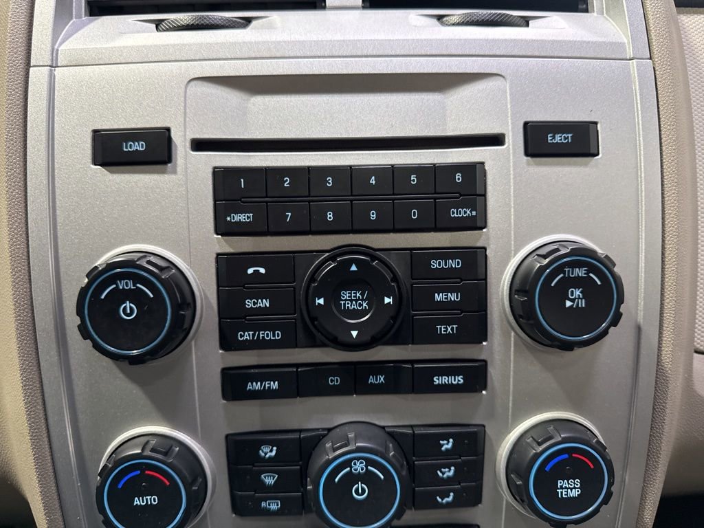 Used 2010 Mercury Mariner Premier image 18