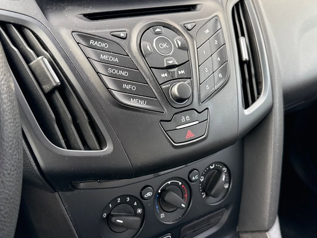 Used 2014 Ford Focus S image 19