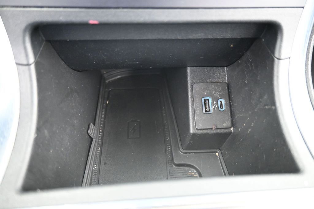 Used 2022 Ford Edge Titanium AWD/4WD image 36