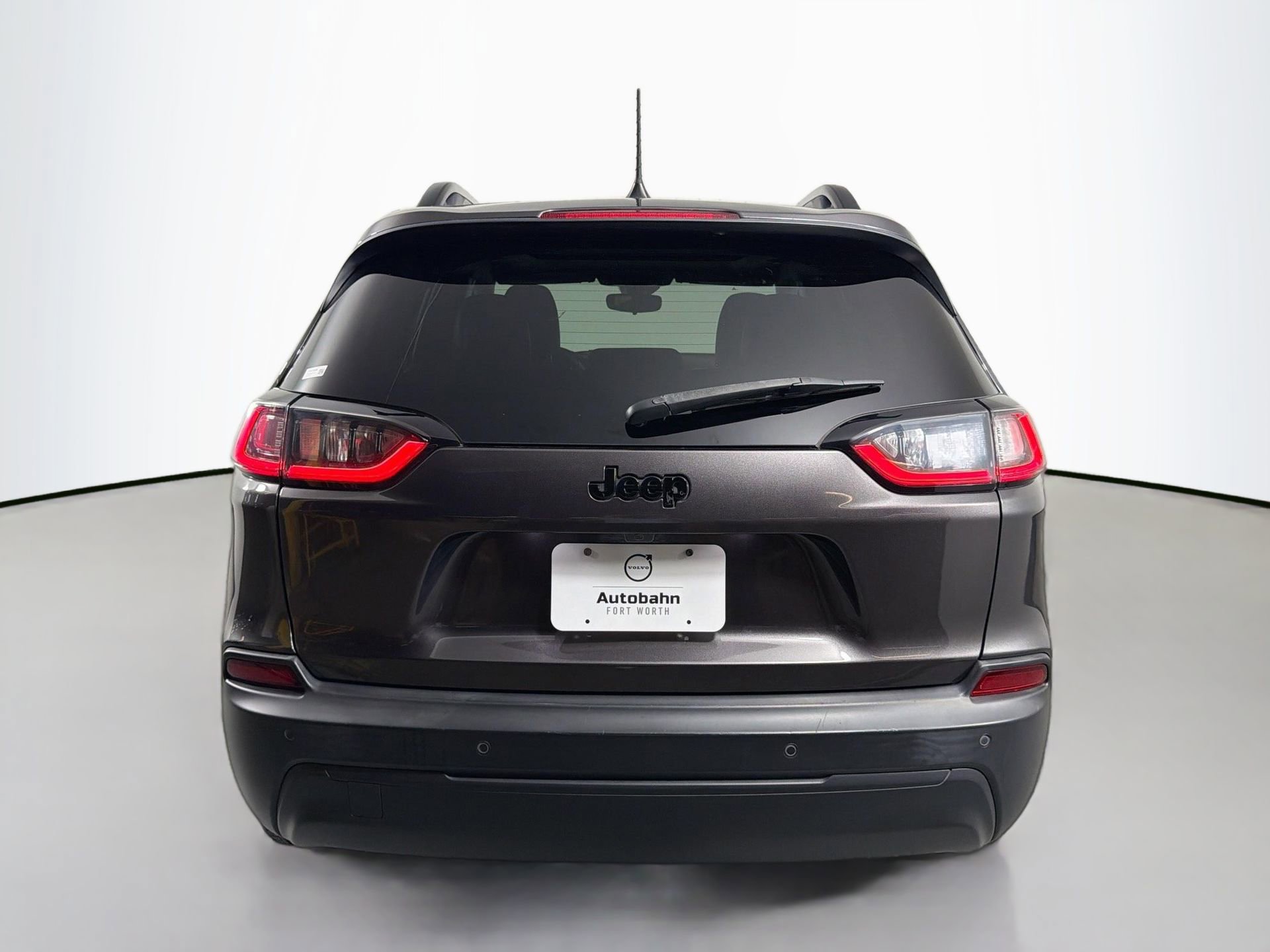 Used 2021 Jeep Cherokee Latitude Plus w/ Sun & Sound Group image 7